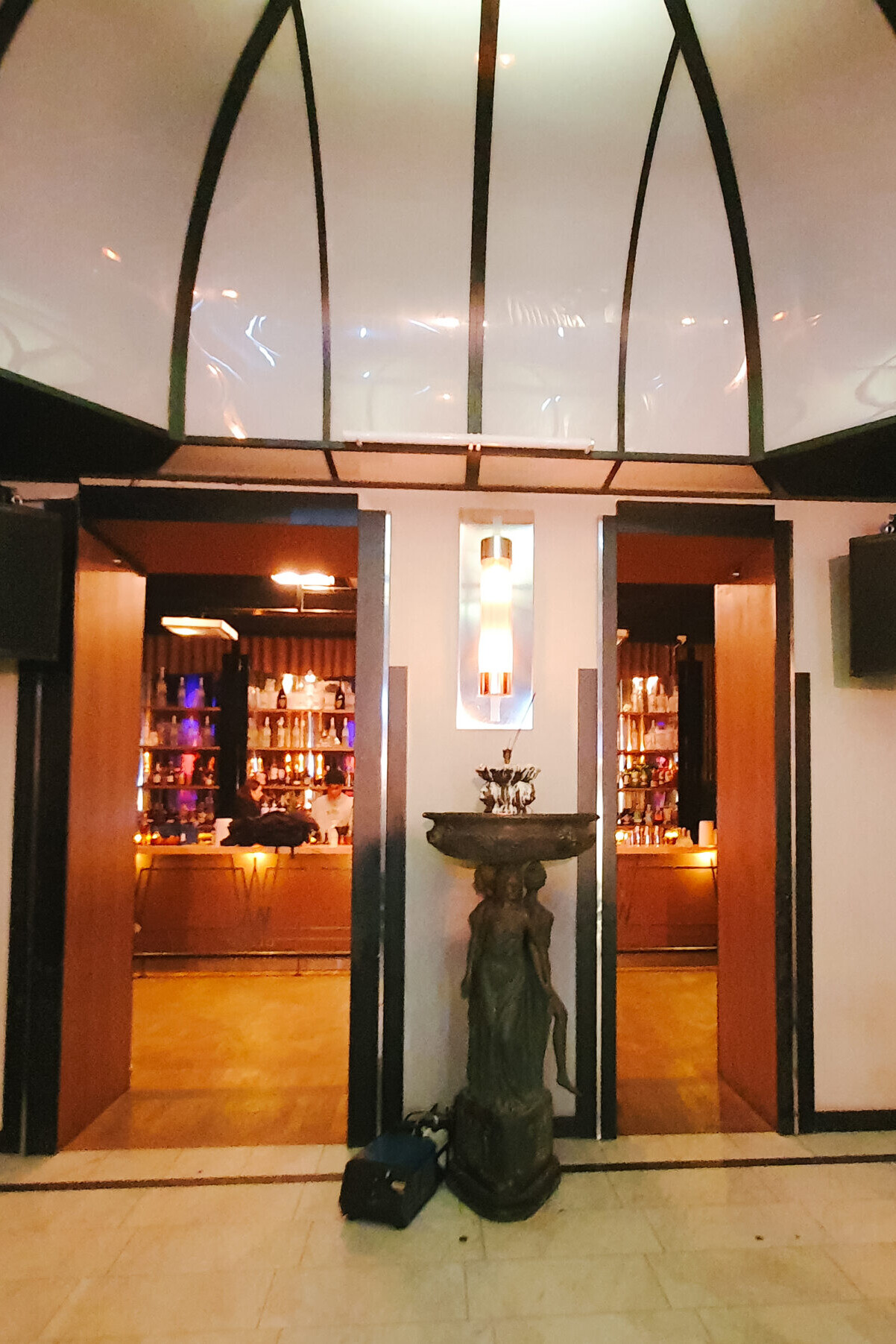 Charlie Warsaw, Warszawa — pierwszy klub w Polsce wyposażony w system SEEBURG PS 1