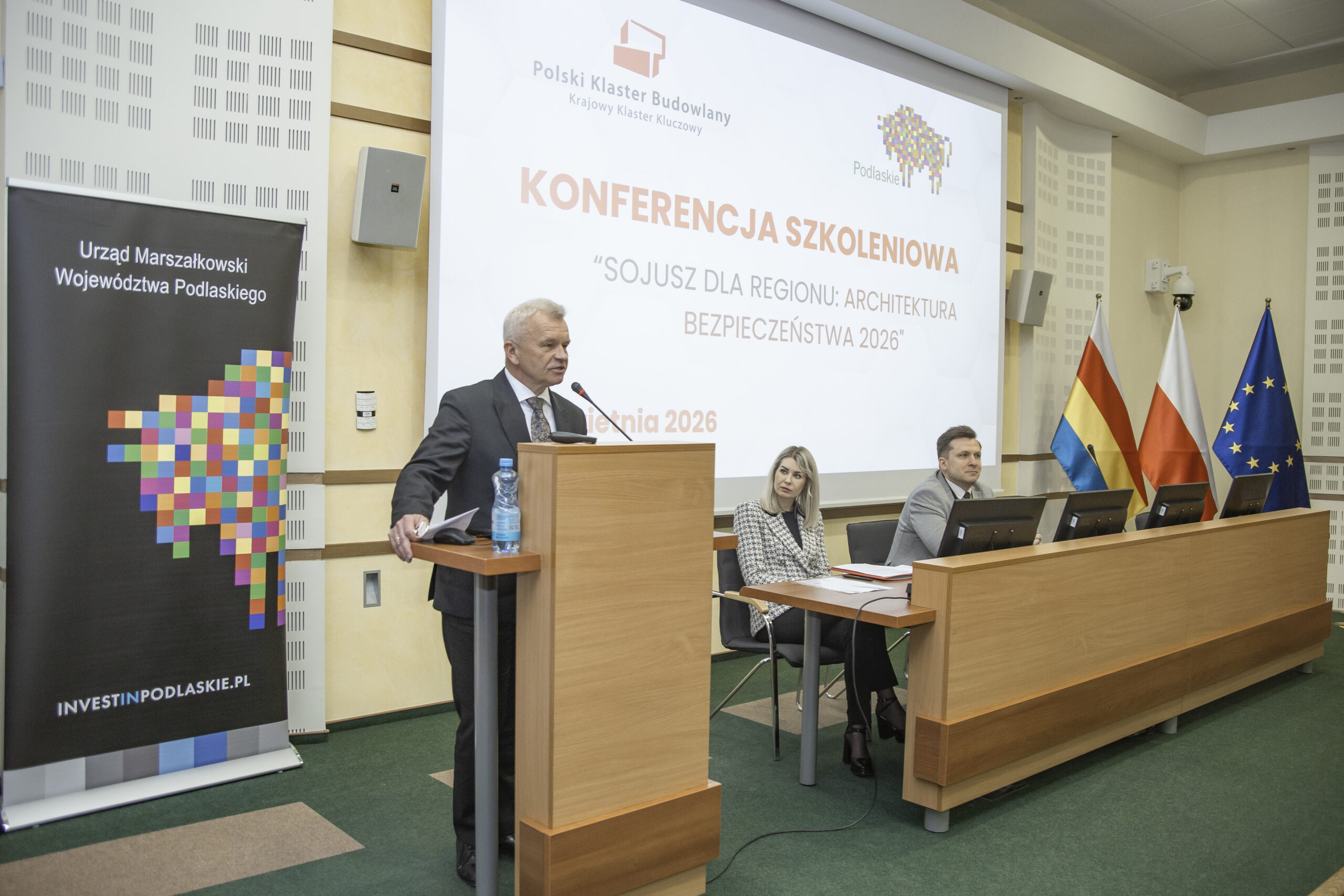 Konferencja „Sojusz dla Regionu: Architektura Bezpieczeństwa 2026” w Urzędzie Marszałkowskim Województwa Podlaskiego w Białymstoku.