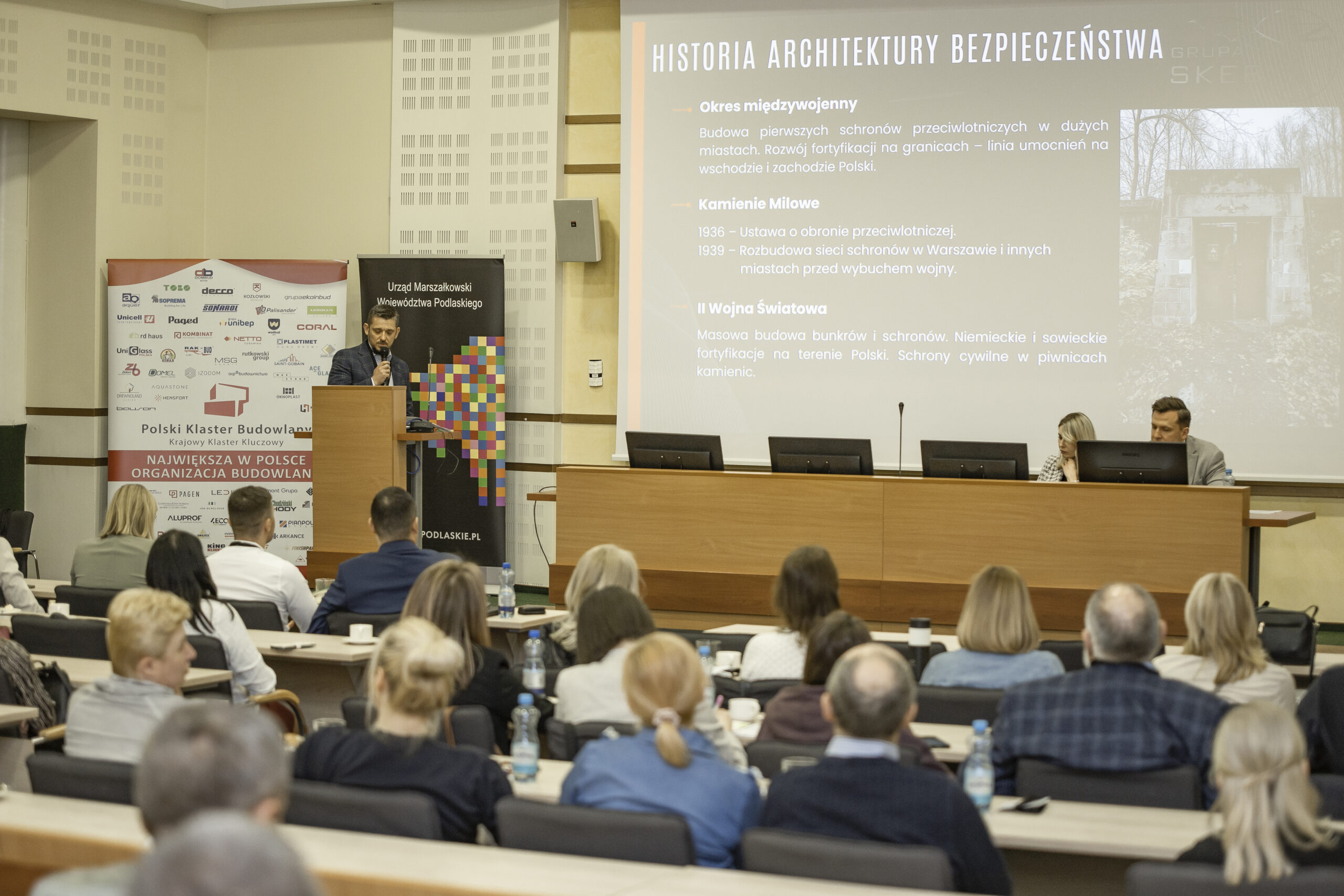 Konferencja „Sojusz dla Regionu: Architektura Bezpieczeństwa 2026” w Urzędzie Marszałkowskim Województwa Podlaskiego w Białymstoku.